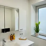 Rema Homes - Moderne Mit Jacuzzi In *