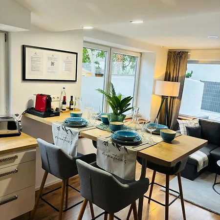 Rema Homes - Jacuzzi Terrasse 55' Tv Kueche Regendusche 아파트 바드벨링겐