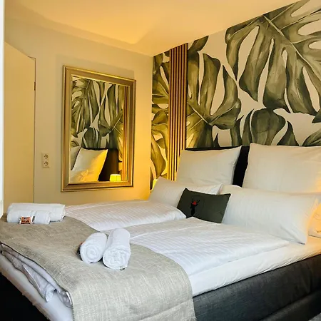 Rema Homes - Jacuzzi Terrasse 55' Tv Kueche Regendusche