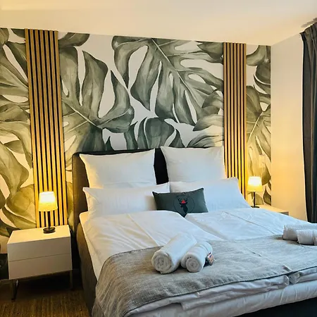 Rema Homes - Jacuzzi Terrasse 55' Tv Kueche Regendusche *