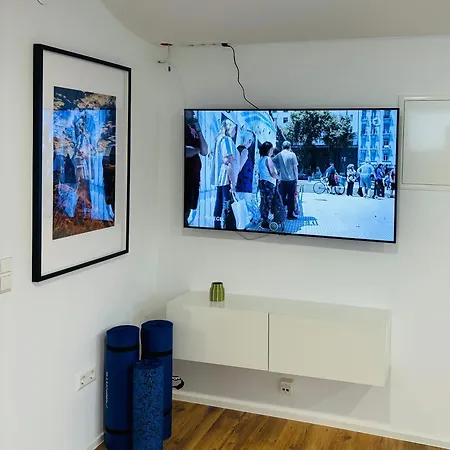 Rema Homes - Jacuzzi Terrasse 55' Tv Kueche Regendusche *