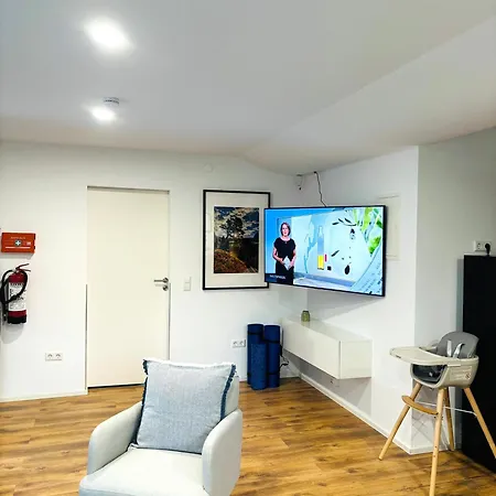 Rema Homes - Jacuzzi Terrasse 55' Tv Kueche Regendusche *